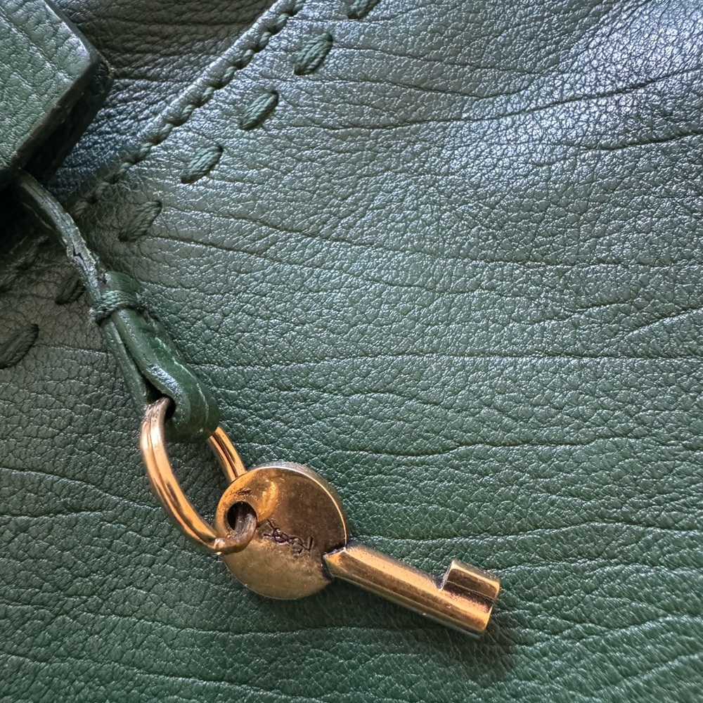 Saint Laurent Medium Muse Handbag - Picture 12 of 16